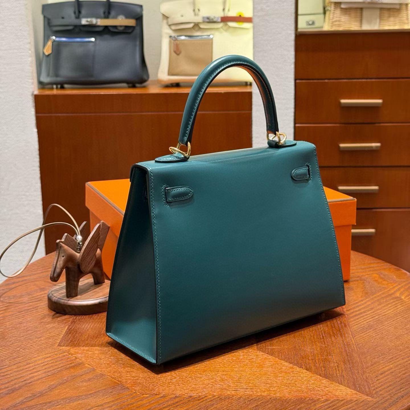 Limited Edition Hermes Feather Kelly 25