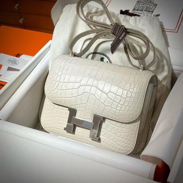Hermes Constance 18 in matte original aligator leather